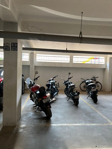 Parking in 3 BHK Apartment at Saroj Dynasty, Bellandur – for Rent