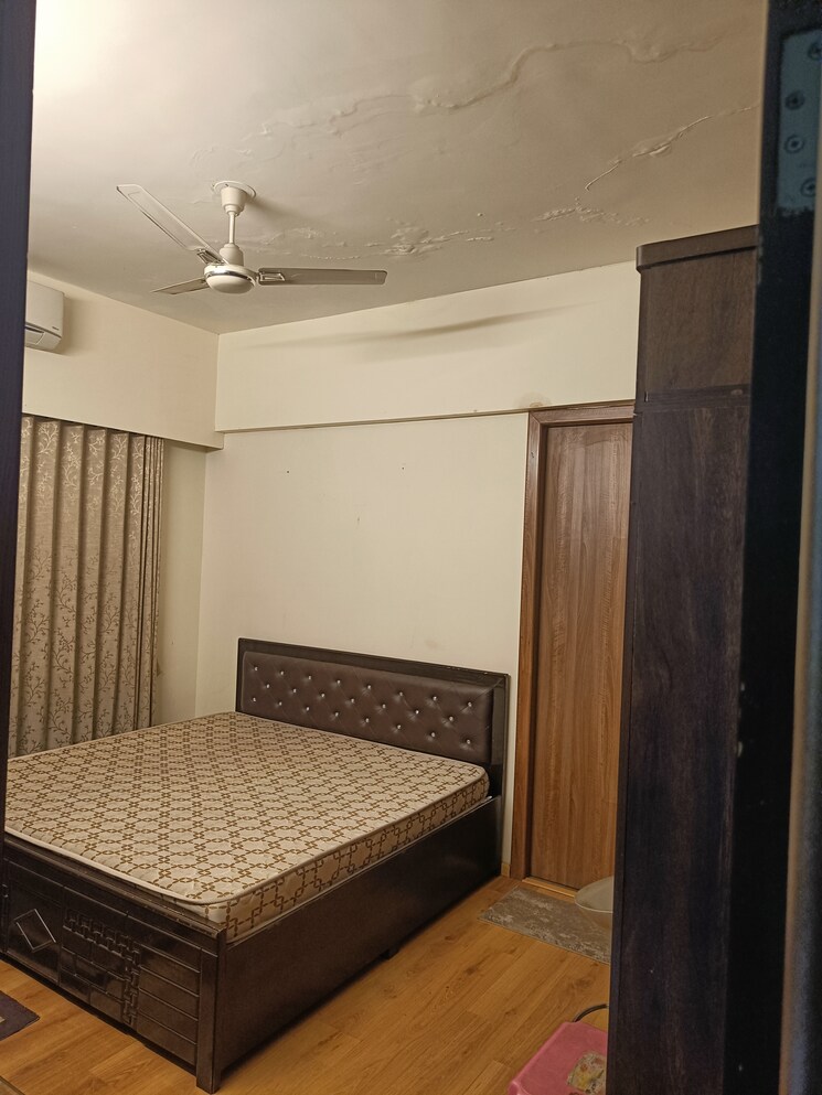 Master Bedroom, shapoorji-pallonji-epsilon 2 Bedroom 640 Sq.Ft. Apartment In Kandivali East Mumbai 7937666
