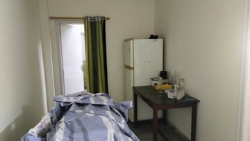 Room in 1 BHK Apartment at Somajiguda – for Rent