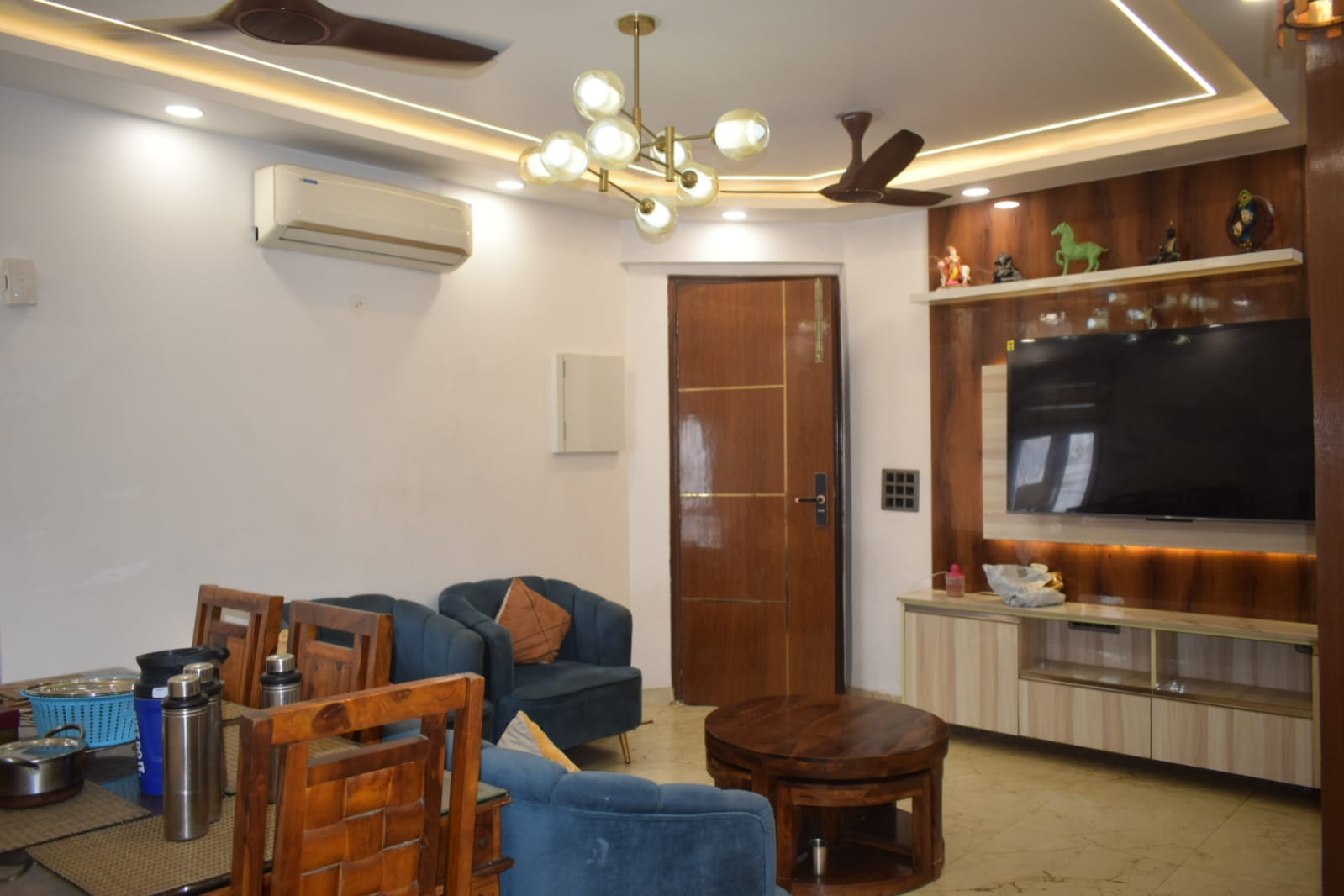 4 BHK + Extra Room Apartment For Sale in Eden Tower Apartment 