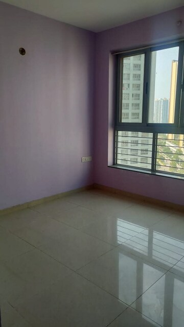 Room in 2 BHK Apartment at Amanora Future Towers, Hadapsar – for Sale