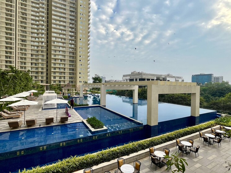 Swimming Pool, dlf-one-midtown 4 Bedroom 3000 Sq.Ft. Apartment In Moti Nagar Delhi 7937955