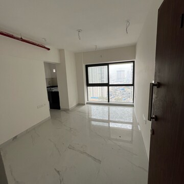 Room in 2 BHK Apartment at Level The Residences, Kadam Nagar – for Rent