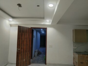 Room in 3 BHK Builder Floor at Chattarpur – for Sale