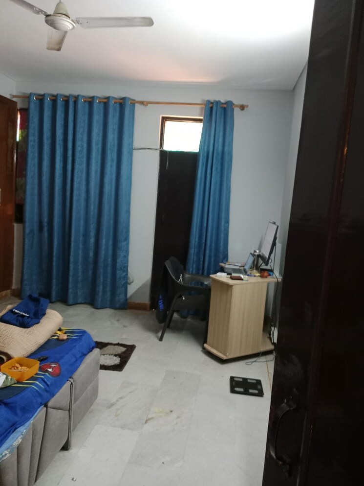 undefined, sector 2 dwarka 3 Bedroom 2000 Sq.Ft. Apartment In Sector 2 Dwarka Delhi 7938057