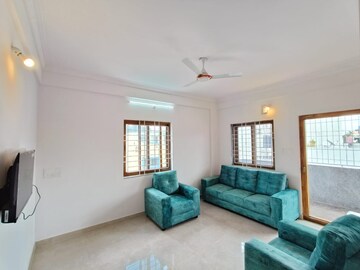 Living Room in 2 BHK Apartment at Indiranagar – for Rent