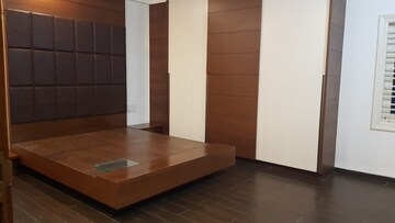 Room in 4 BHK Independent House at Hsr Layout – for Rent