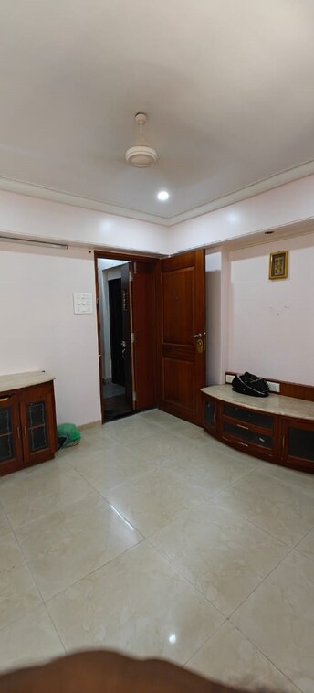 1 BHK Apartment For Rent in Bandra West Mumbai  7938081