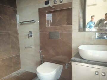 Bathroom in 3 BHK Apartment at Sector 38 – for Rent