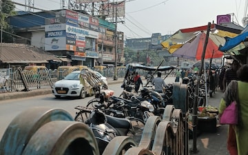Shop For Rent in Kavi Nazrul Metro, Garia
