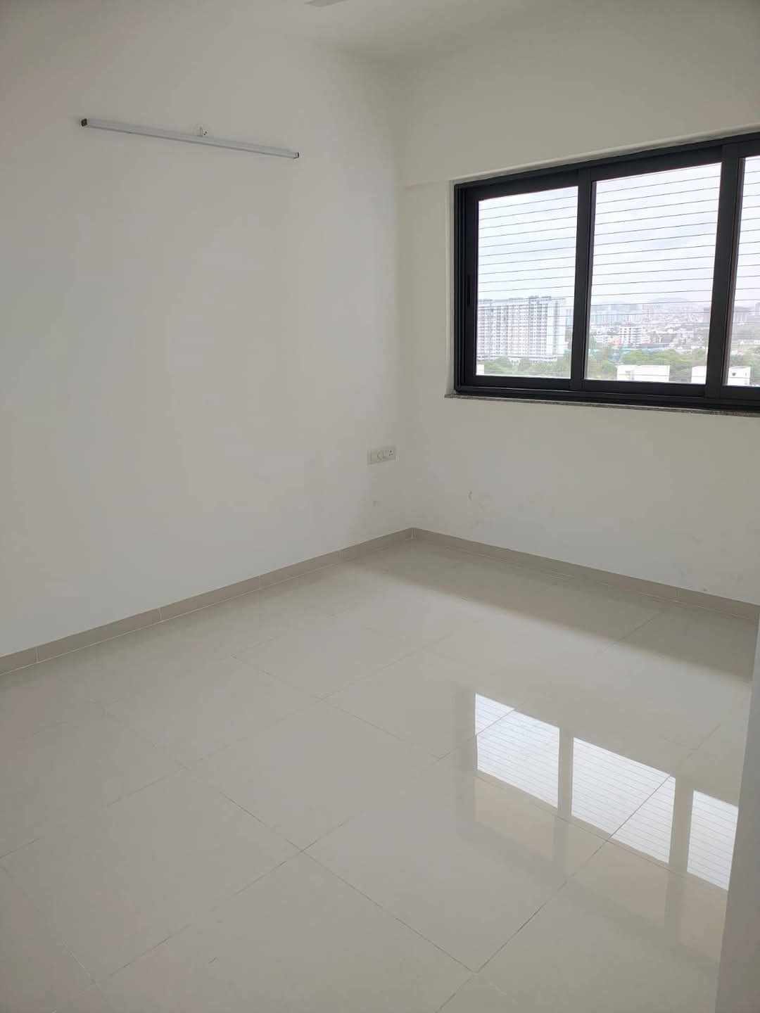 2 BHK Apartment For Sale in Amanora Gold Towers