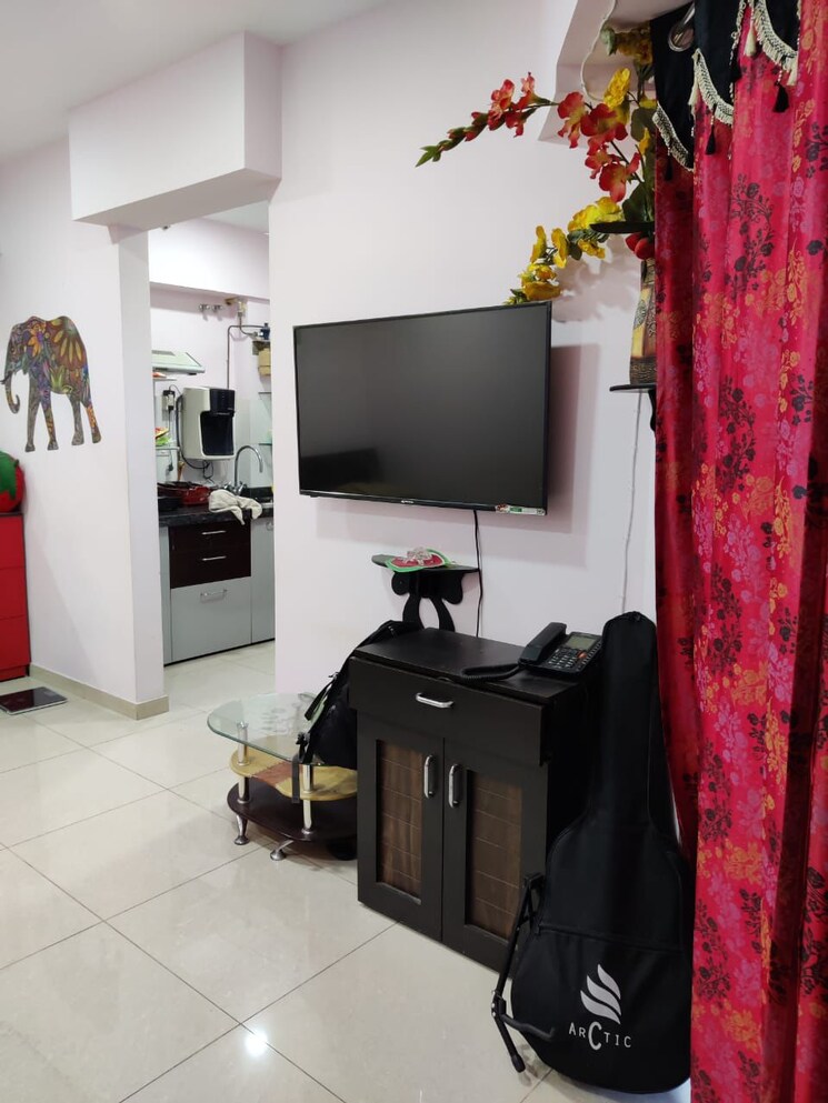 Living Room, amanora-future-towers Studio 520 Sq.Ft. Apartment In Hadapsar Pune 7938177