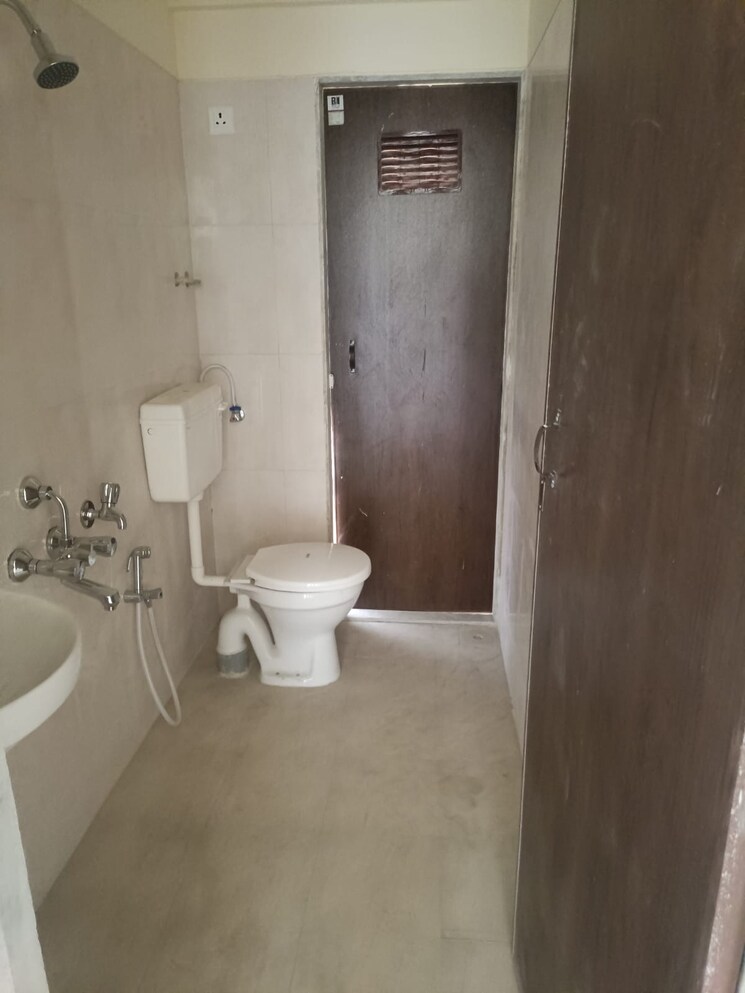Bathroom, k-m-horizon-palms 1 Bedroom 450 Sq.Ft. Apartment In Owale Thane 7938195