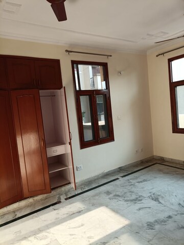 Room in 2 BHK Apartment at 3C Lotus Zing, Sector 168 – for Rent