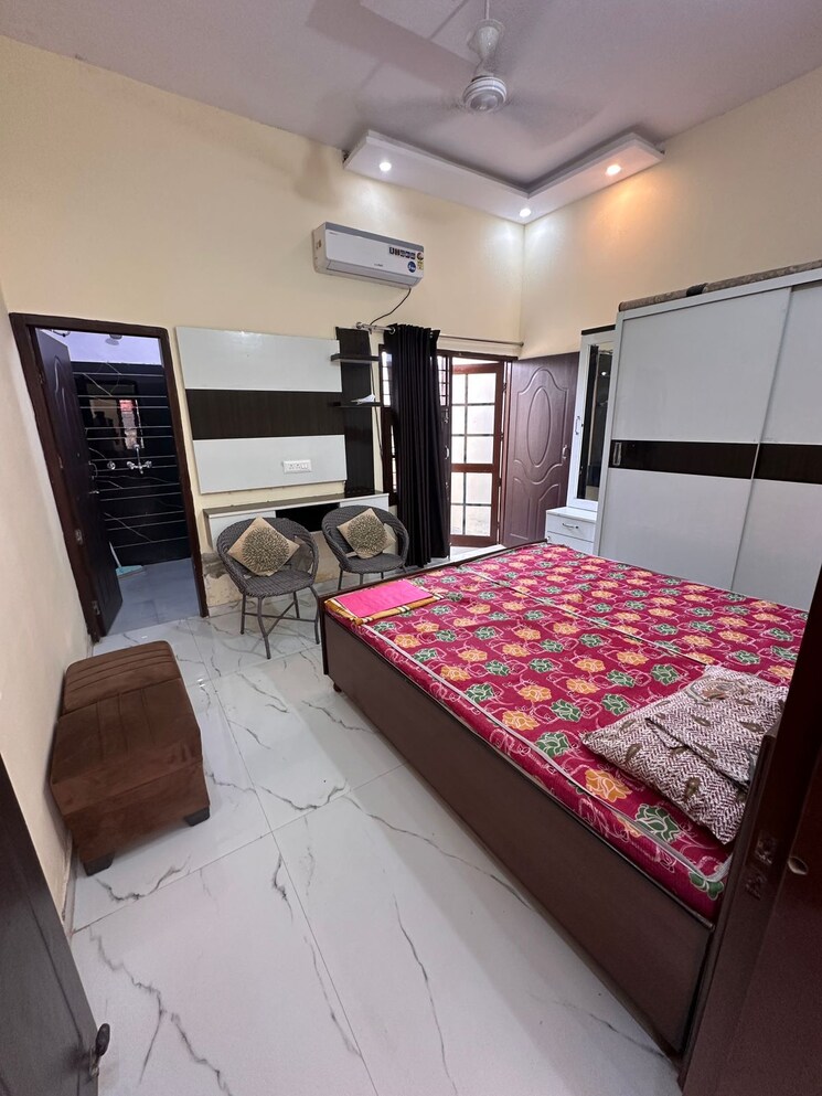 Bedroom, sector 115 2 Bedroom 65 Sq.Yd. Builder Floor In Sector 115 Mohali 7919936