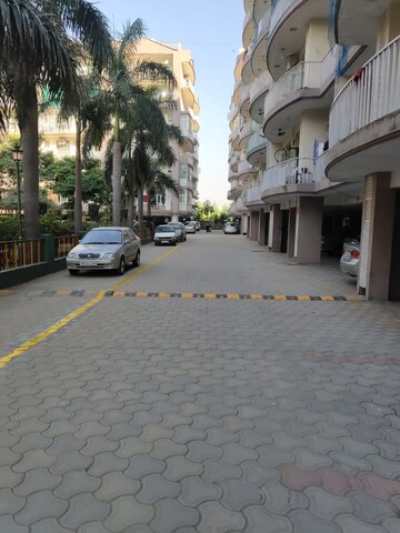 2 BHK Apartment – Exterior View View at Sector 20 - for Rent