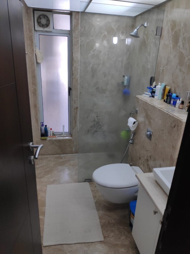 Bathroom, dheeraj-celestial 2 Bedroom 994 Sq.Ft. Apartment In Bandra West Mumbai 7938354