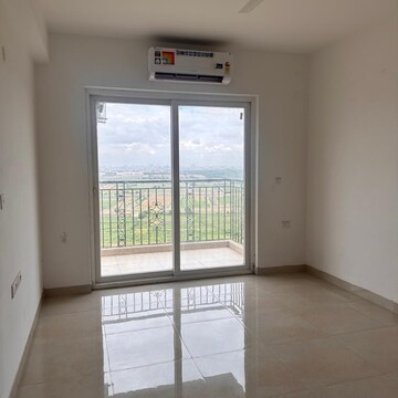 Room in 3 BHK Apartment at ATS Marigold, Sector 89b – for Rent
