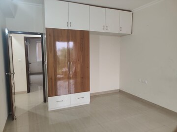 Room in 3 BHK Apartment at Dera Bassi – for Rent