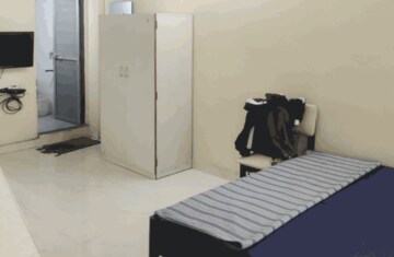 Bedroom in 3 BHK Apartment at Kharghar – for Rent