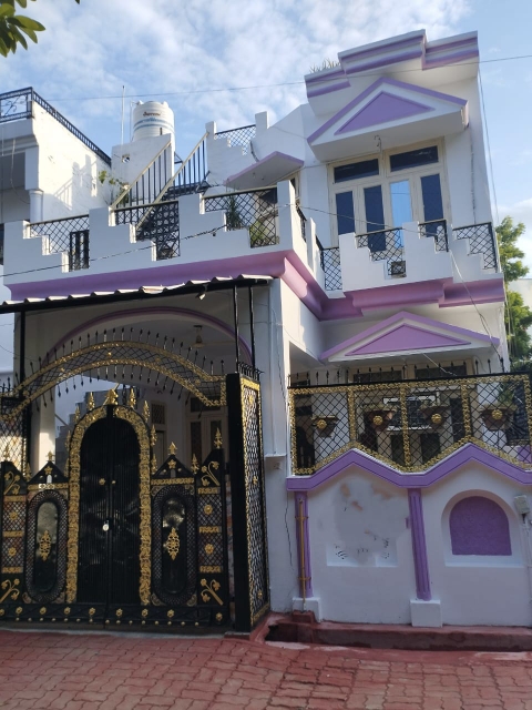 4 BHK Independent House For Sale in Jankipuram