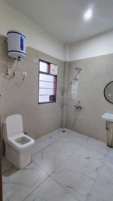 Bathroom in 2 BHK Apartment at Hong Kong Bazaar, Sector 57 – for Rent