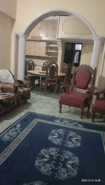Living Room in 3 BHK Builder Floor at Sector 41 – for Rent