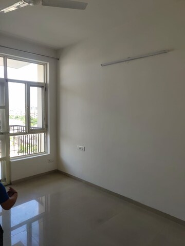 Room in 3 BHK Apartment at Sushma Elite Cross, Dhakoli Village – for Rent