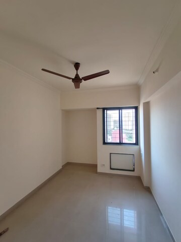 Room in 2 BHK Apartment at Rutu Enclave, Kasarvadavali – for Rent
