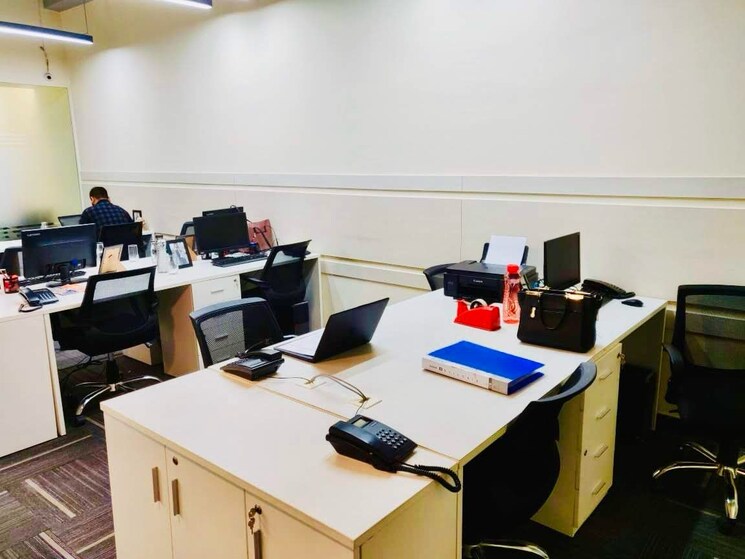 Team Area, spaze-itech-park Commercial Office Space 2500 Sq.Ft. In Sector 49 Gurgaon 7939024