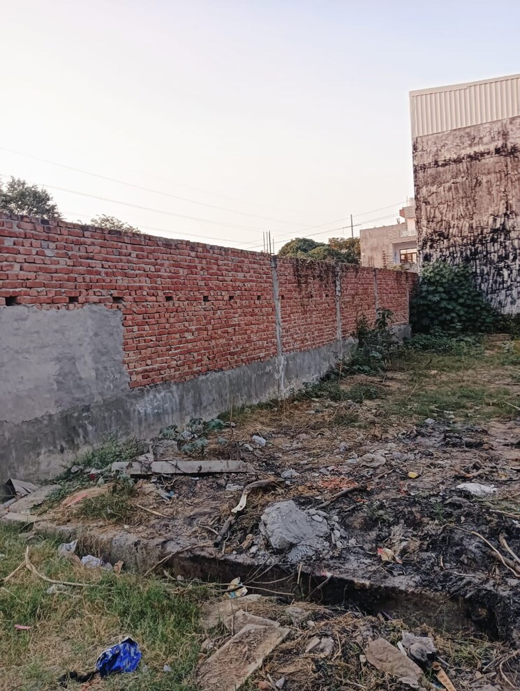 Exterior View, madhav-apartments-shashtri-nagar  345 Sq.Yd. Plot In Shastri Nagar Ghaziabad 7939037