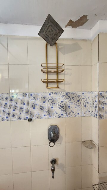 Bathroom in 1 RK Builder Floor at Greater Kailash I – for Rent