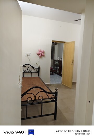 Furnished Amenities in 2 BHK Builder Floor at Indiranagar – for Rent