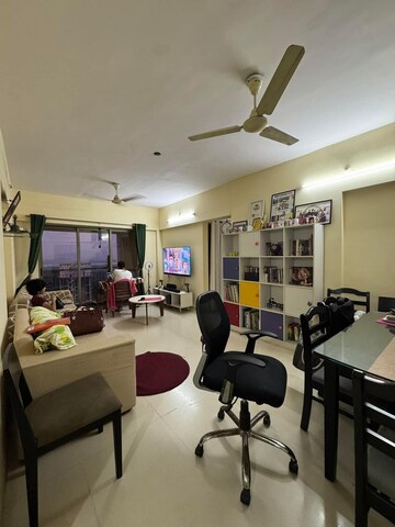 Master Bedroom in 3 BHK Apartment at Lodha Splendora Phase II, Ghodbunder Road – for Rent