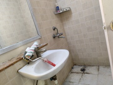 Bathroom in 2 BHK Apartment at Jaypee Greens Kosmos, Sector 134 – for Rent