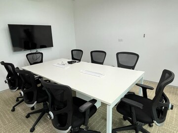 Team Area in  Co-working Space at Qutub Plaza, Sector 26 – for Rent