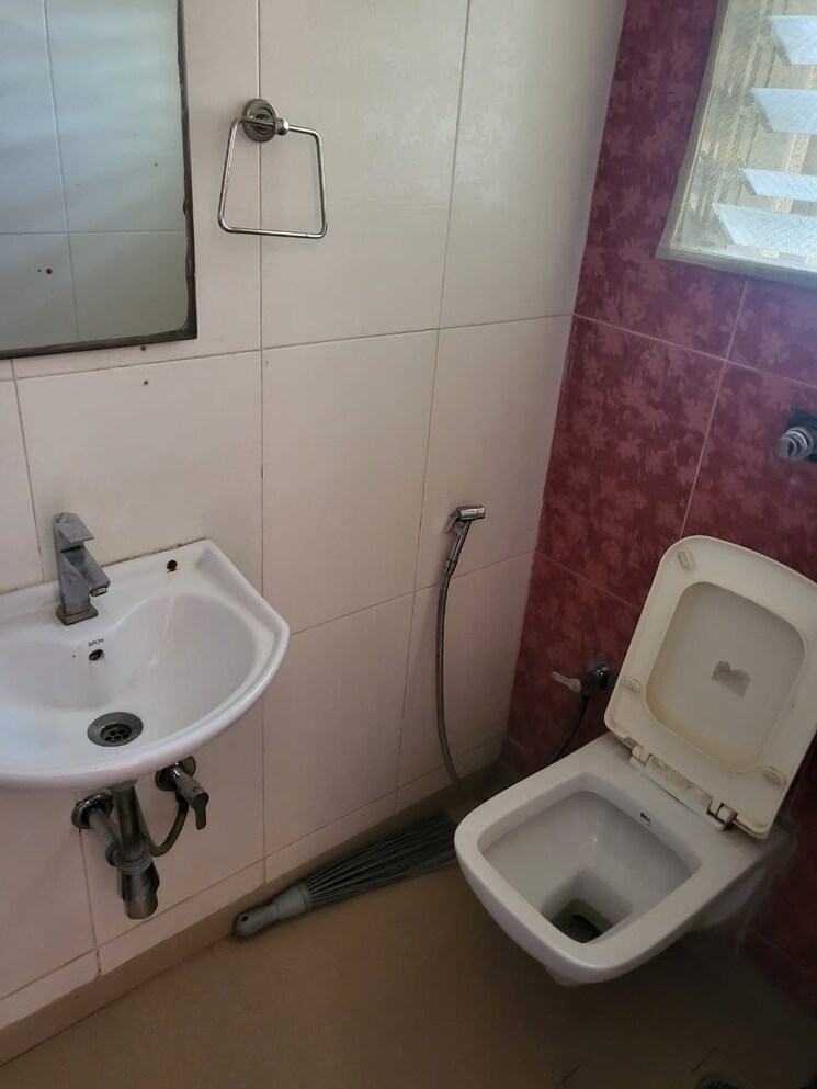 Bathroom, ravi-gaurav-samruddhi 1 Bedroom 435 Sq.Ft. Apartment In Mira Road East Thane 7939288
