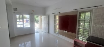 Room in 3 BHK Builder Floor at Hsr Layout – for Rent
