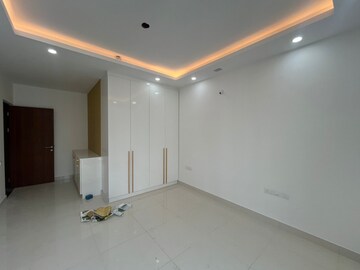 Room in 4 BHK Builder Floor at Hsr Layout – for Rent