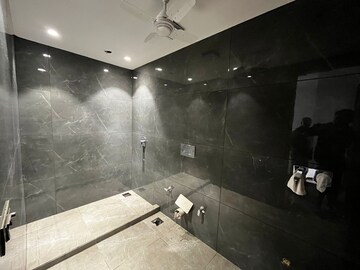 Furnished Amenities in 1 BHK Builder Floor at Greater Kailash I – for Rent