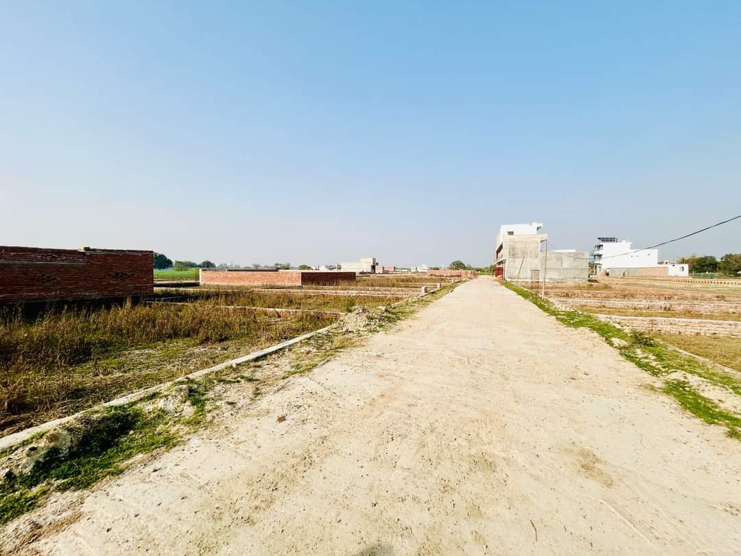 Plot For Sale in E3 Royal Green