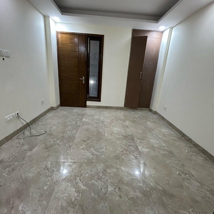 Room, south extension ii 3 Bedroom 1400 Sq.Ft. Builder Floor In South Extension ii Delhi 7939396