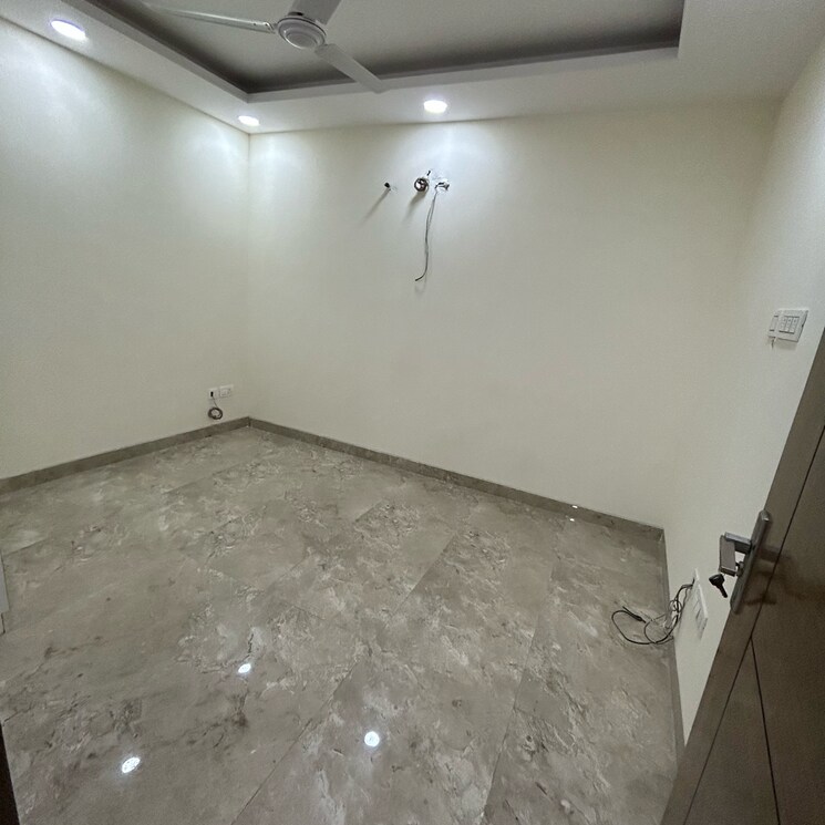 undefined, south extension ii 3 Bedroom 1400 Sq.Ft. Builder Floor In South Extension ii Delhi 7939396