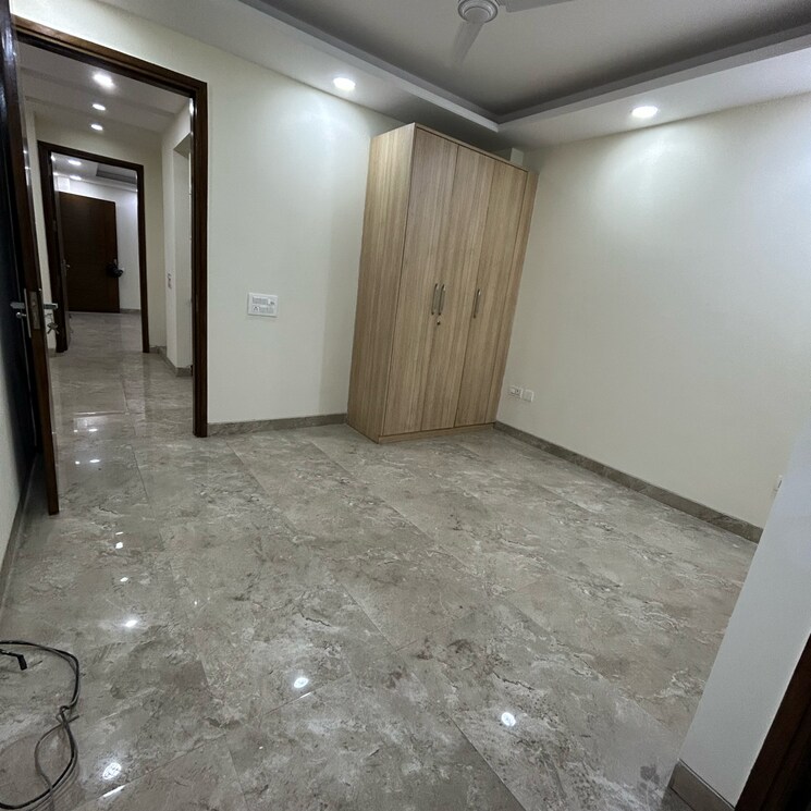 Room, south extension ii 3 Bedroom 1400 Sq.Ft. Builder Floor In South Extension ii Delhi 7939396