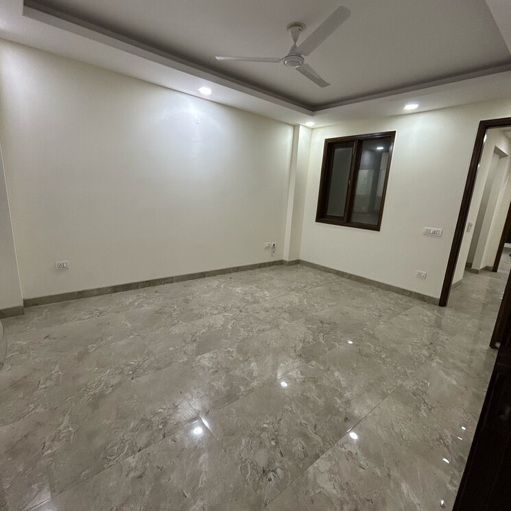 Room, south extension ii 3 Bedroom 1400 Sq.Ft. Builder Floor In South Extension ii Delhi 7939396