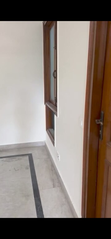 Master Bedroom in 3 BHK Builder Floor at East Of Kailash – for Rent