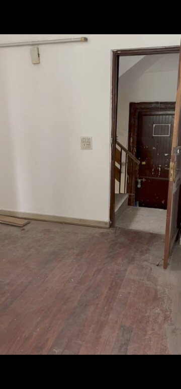 Room in 3 BHK Builder Floor at East Of Kailash – for Rent