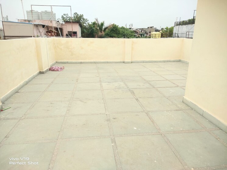 Balcony, east of kailash 3 Bedroom 127 Sq.Yd. Builder Floor In East Of Kailash Delhi 7939411