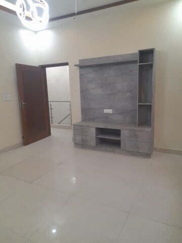 Room in 3 BHK Apartment at Sushma Joynest ZRK, Ghazipur – for Rent