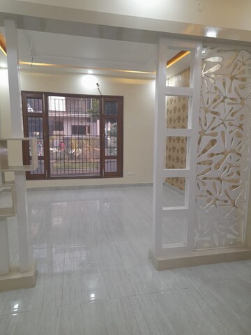 Room in 3 BHK Apartment at Sushma Joynest ZRK, Ghazipur – for Rent